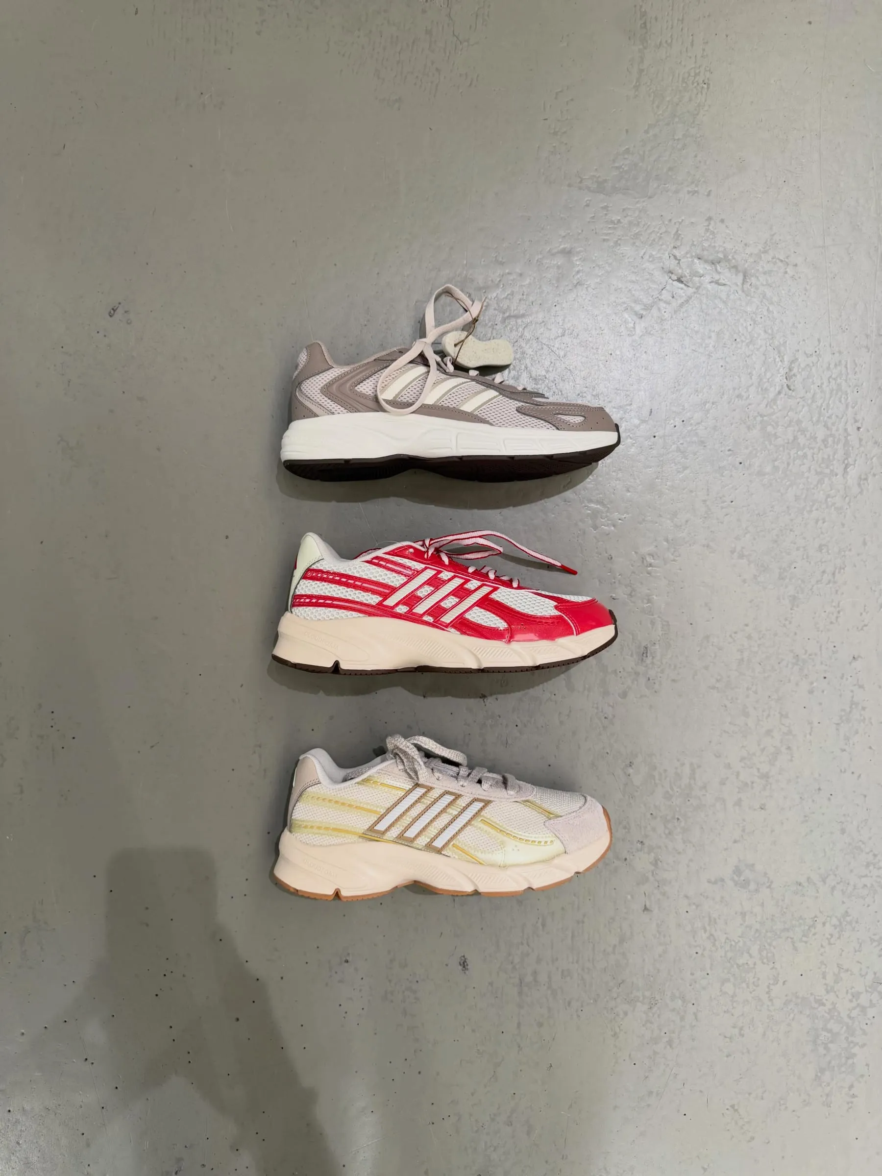 Adidas Running- und Walkingschuhe in mehreren Farben