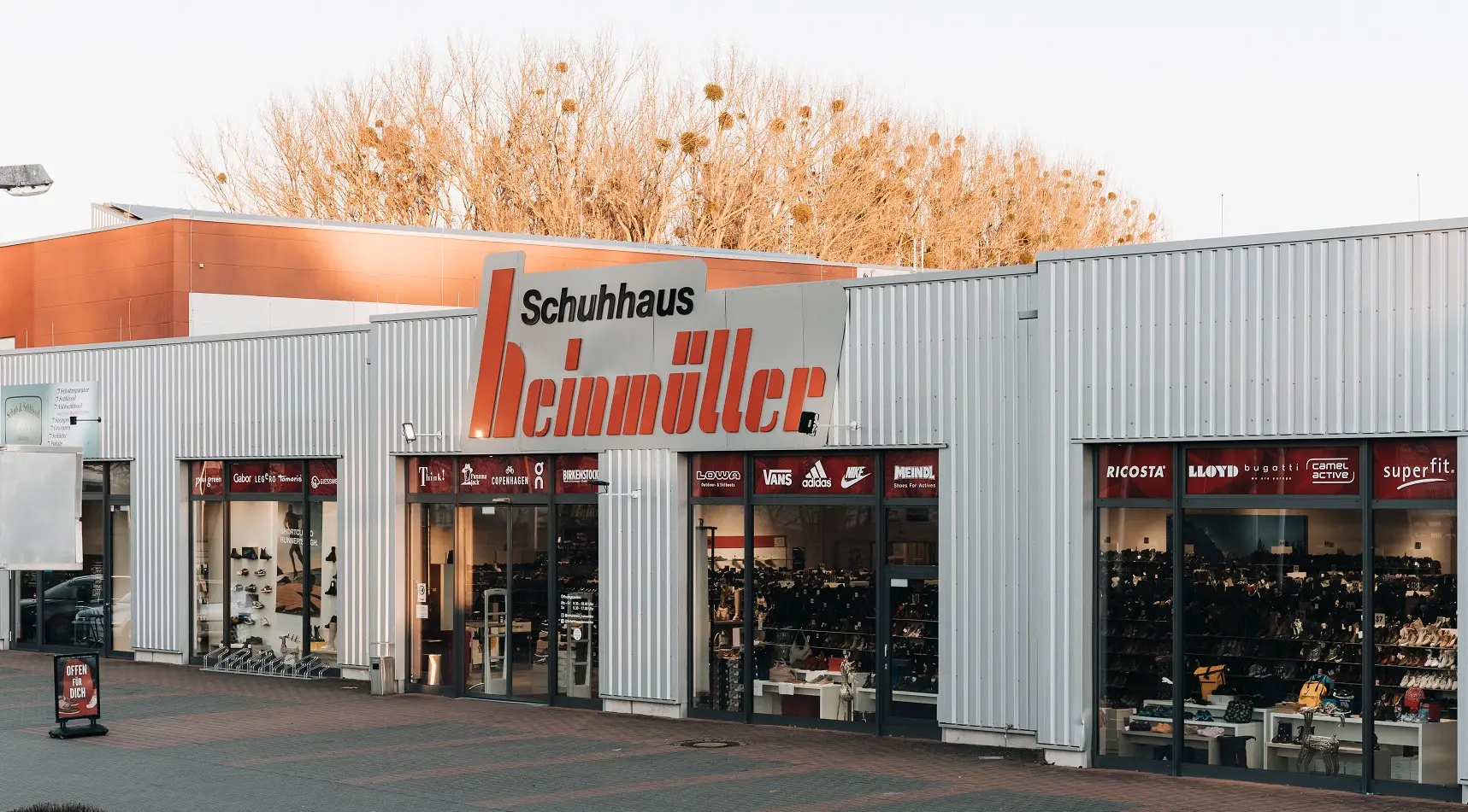Schuhregale und Auswahl bei Heinmüller