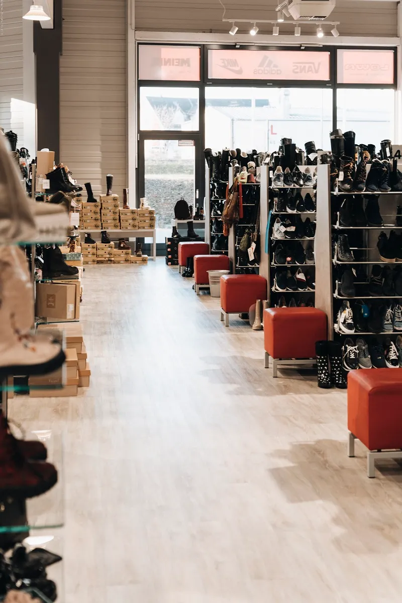 Schuhregale und Markenauswahl in Rosdorf
